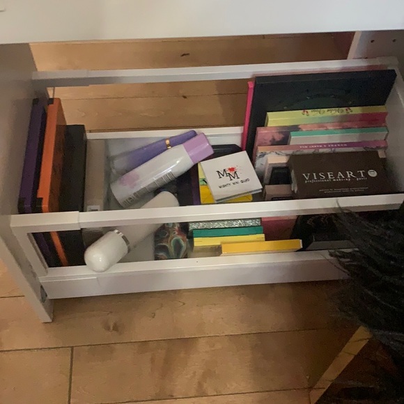 Makeup Mystery boxes! - Picture 8 of 8